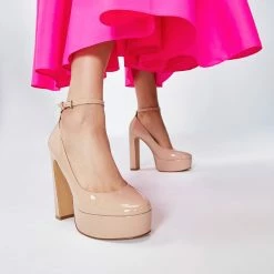 Aldo Fonda Pillow Walk ☁️