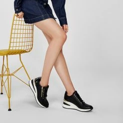 Aldo Pillow Walk ☁️ Adwiwiax