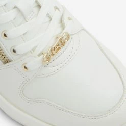 Aldo Pillow Walk ☁️ Adwiwiax