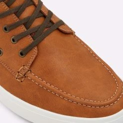 Aldo Bridleholme Trainers