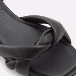 Aldo Pillow Walk ☁️ Buttercupp