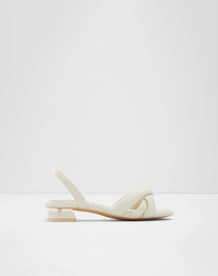 Aldo Pillow Walk ☁️ Buttercupp