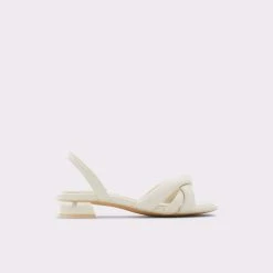 Aldo Pillow Walk ☁️ Buttercupp