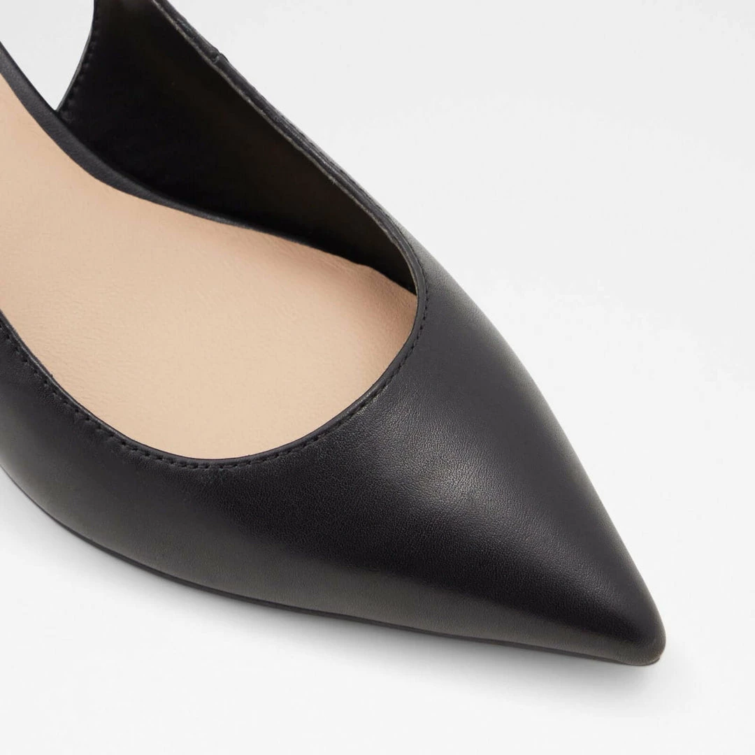 Aldo Carabedar Pillow Walk โ๏ธ