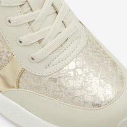 Aldo Pillow Walk ☁️ Cerina