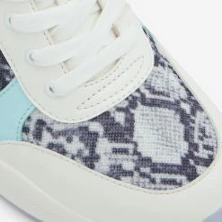 Aldo Pillow Walk ☁️ Cerina