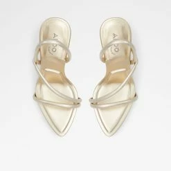 Aldo Pillow Walk ☁️ Dorah