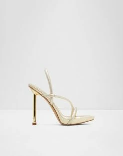 Aldo Pillow Walk ☁️ Dorah