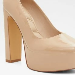 Aldo Fonda Pillow Walk ☁️