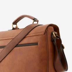 Aldo Gludia Accessories