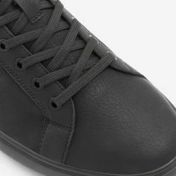 Aldo Koisen Trainers