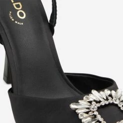 Aldo Lareine Pillow Walk ☁️