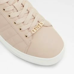 Aldo Meadow Pillow Walk ☁️