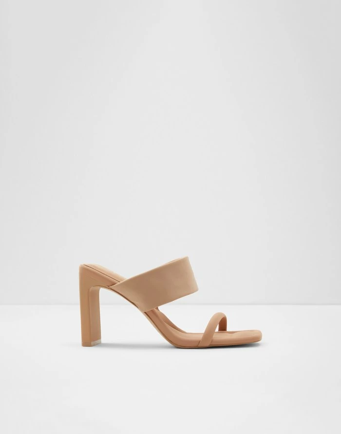 Aldo Meatha Pillow Walk ☁️