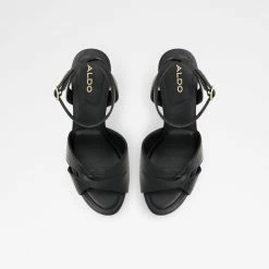 Aldo Ocoewan Pillow Walk ☁️