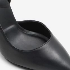 Aldo Radia Pillow Walk ☁️