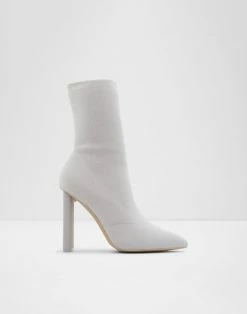 Aldo Pillow Walk ☁️ Tylah