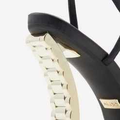 Aldo Vermeil Pillow Walk ☁️