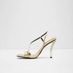 Aldo Vermeil Pillow Walk ☁️